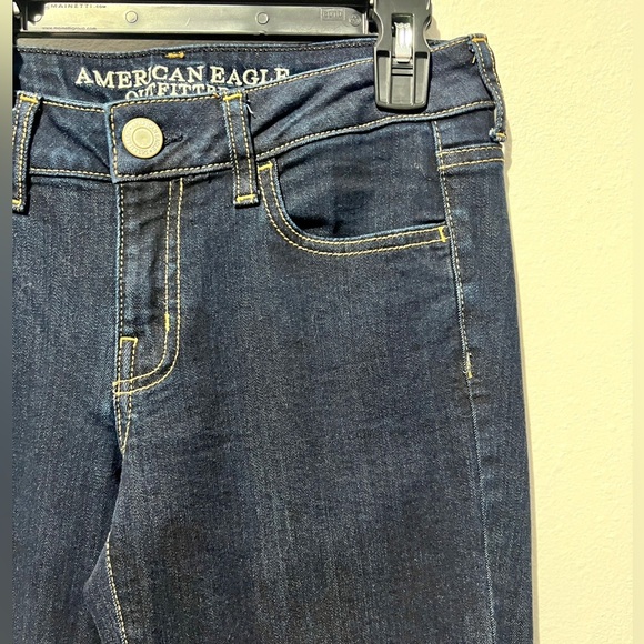 American Eagle Dark Wash Classic Jeggings - Size 4 - Picture 5 of 11
